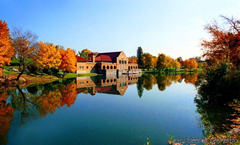 Morgan State House Inn Олбани Экстерьер фото