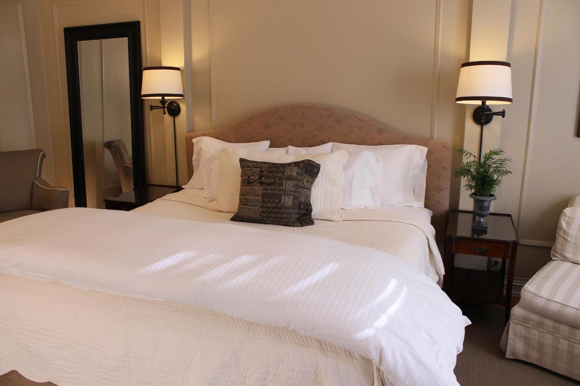 Morgan State House Inn Олбани Номер фото