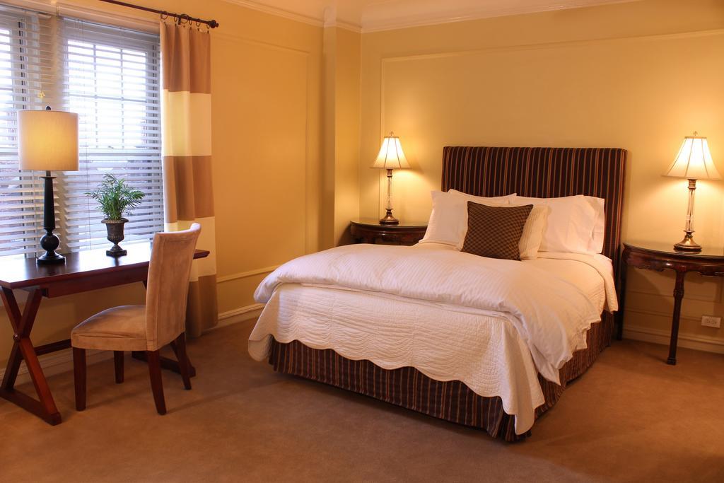 Morgan State House Inn Олбани Номер фото