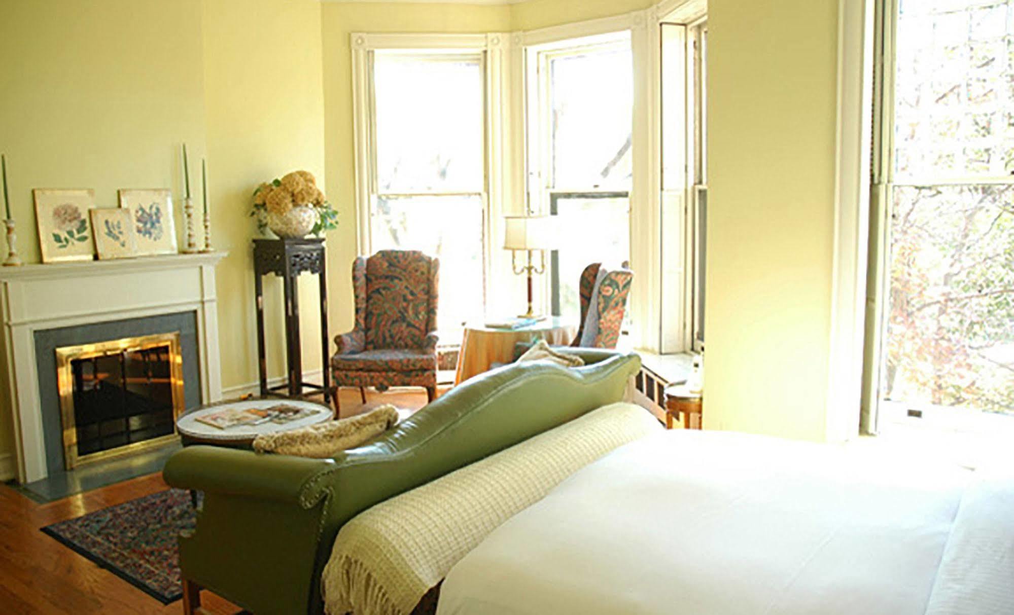 Morgan State House Inn Олбани Номер фото